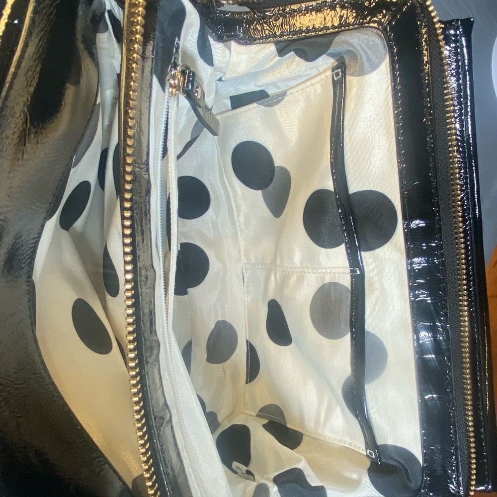 Kate Spade Black Patent Leather Tote with Gold Chain for any occasion - Picture 11 of 16